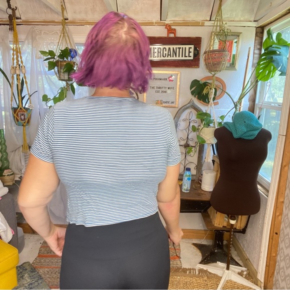 PacSun Basics Blue and White Striped Lightweight Cropped tee Size XSmall - Picture 14 of 14